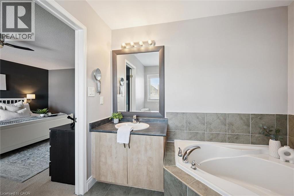 28 GRIFFITHS Avenue thumbnail 16