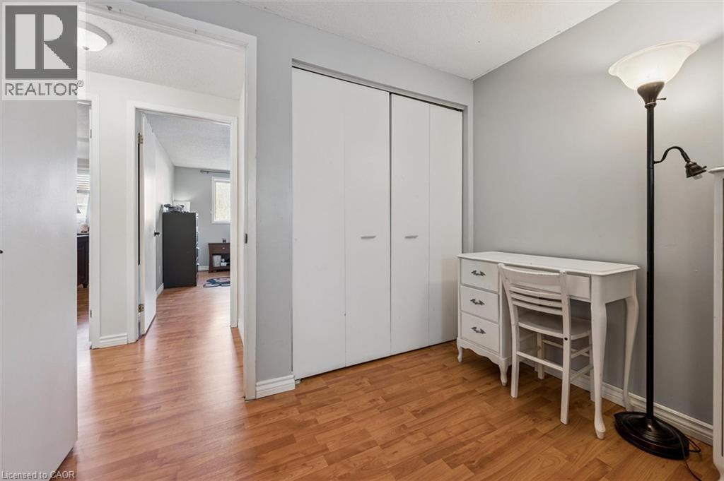 37 EDGEMERE Drive thumbnail 28