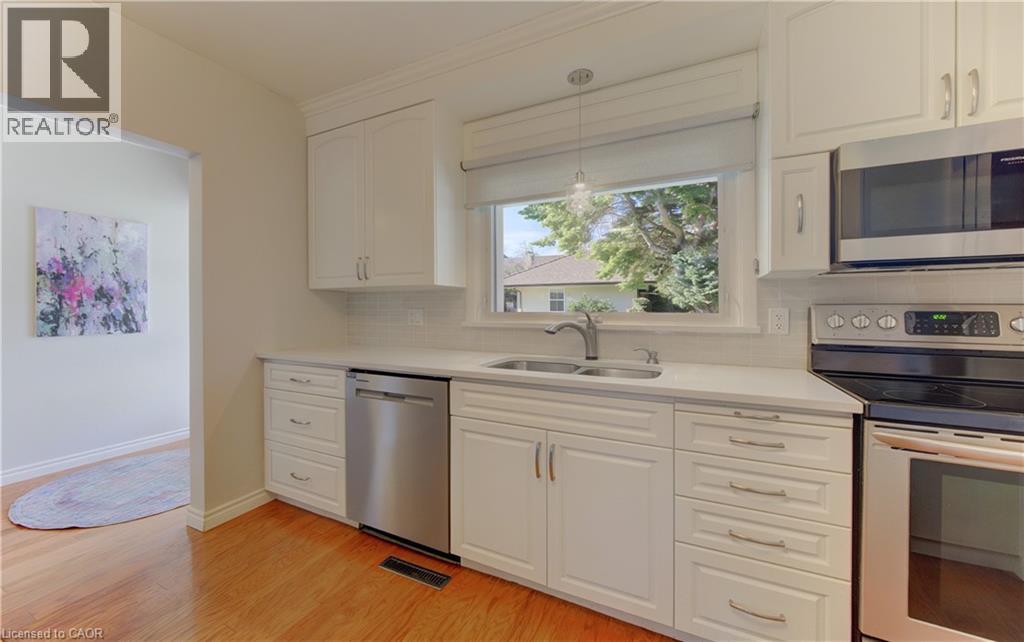 182 RIPPLEWOOD Crescent thumbnail 16