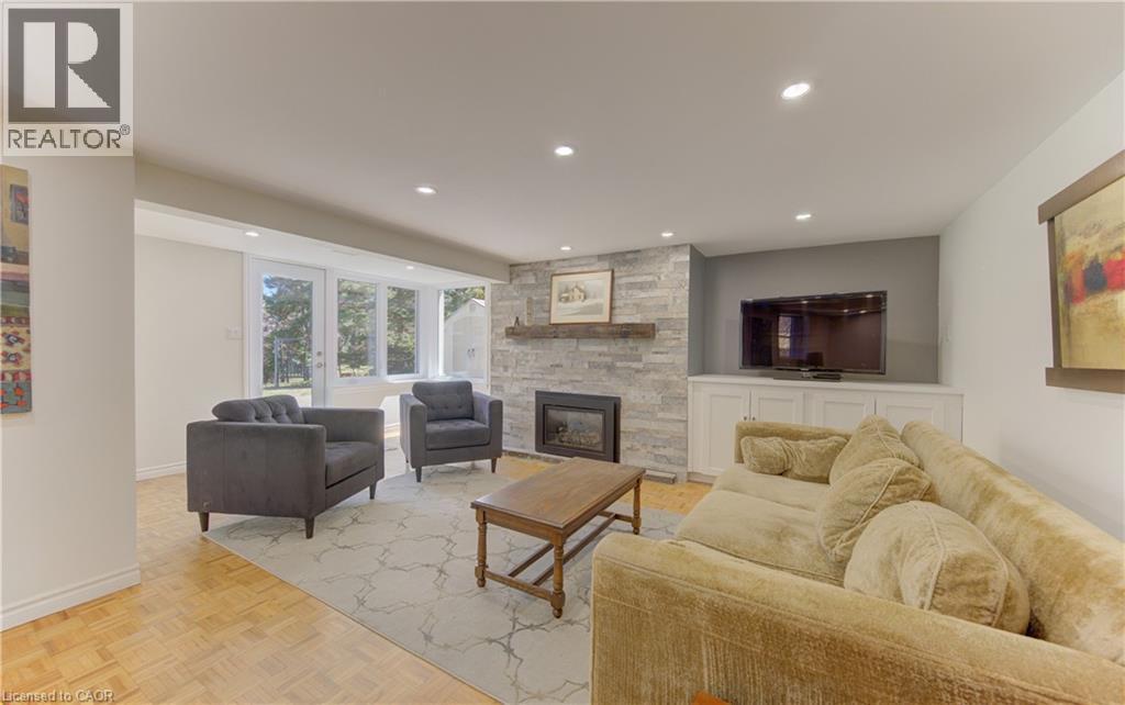 182 RIPPLEWOOD Crescent thumbnail 41