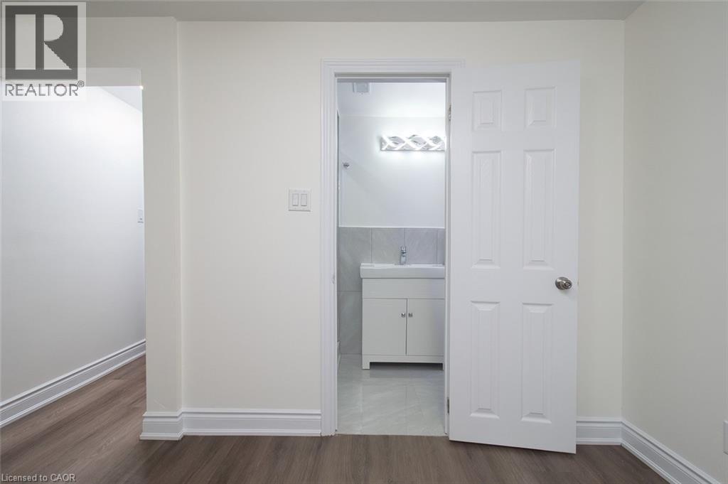 115 UPLANDS Drive thumbnail 23