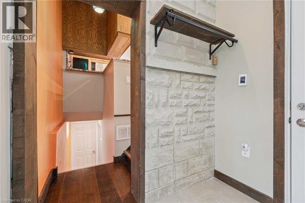 838 MOORE Street thumbnail 16