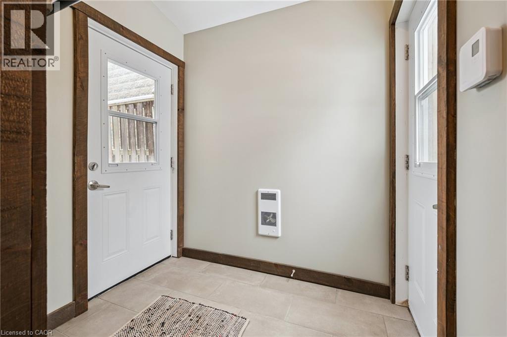 838 MOORE Street thumbnail 17