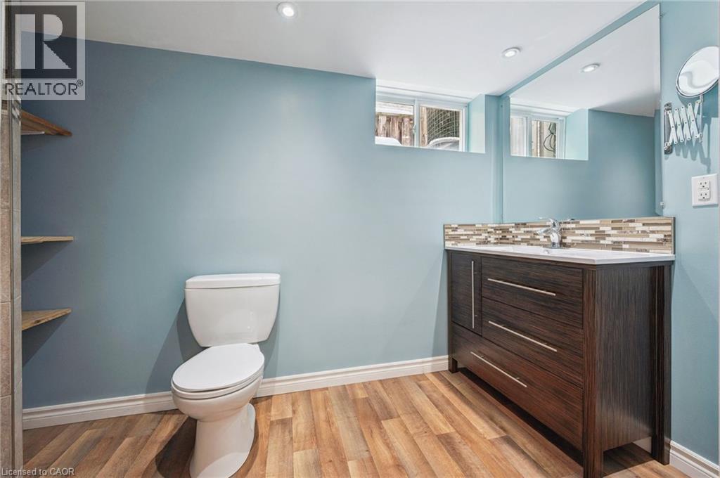 838 MOORE Street thumbnail 29