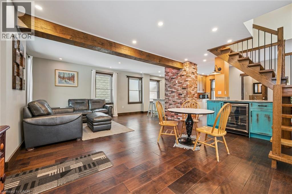 838 MOORE Street thumbnail 6