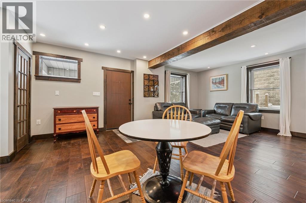 838 MOORE Street thumbnail 7