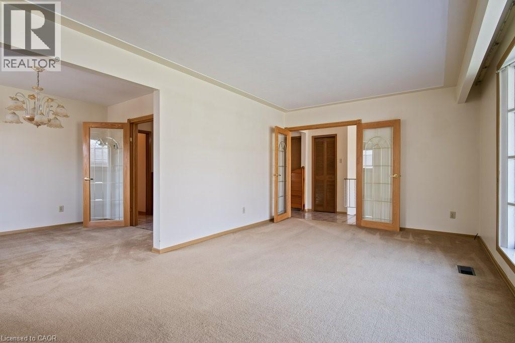 103 QUEENSTON Drive thumbnail 10