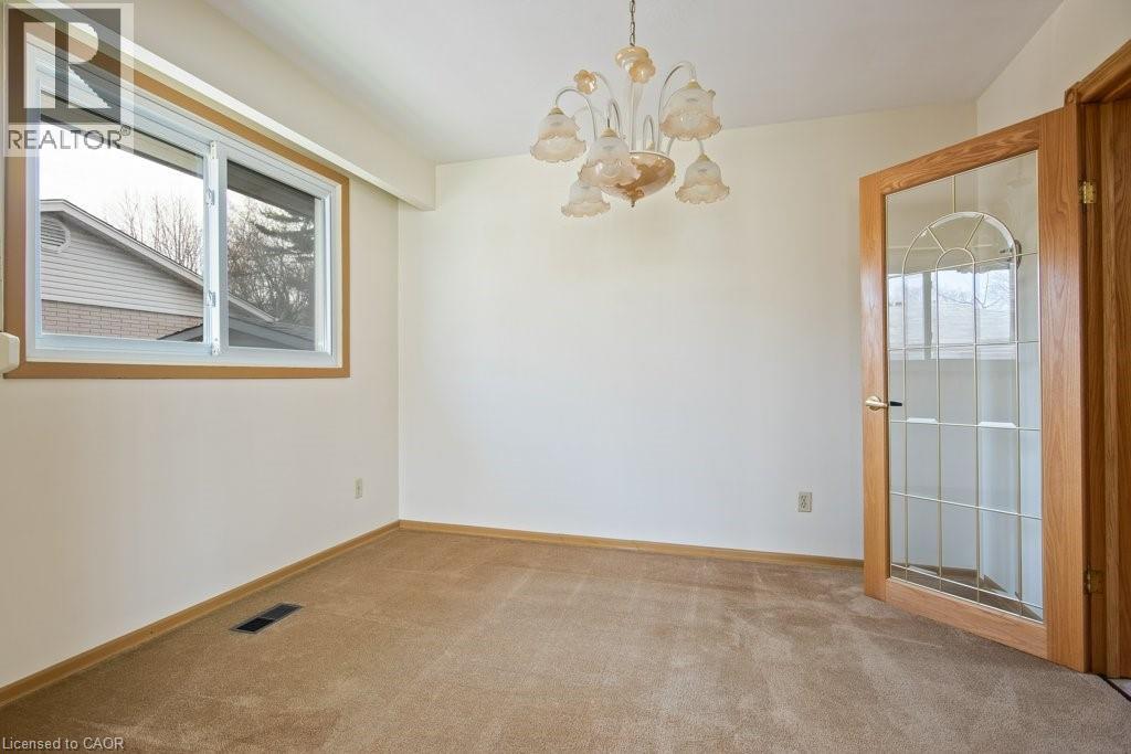 103 QUEENSTON Drive thumbnail 11