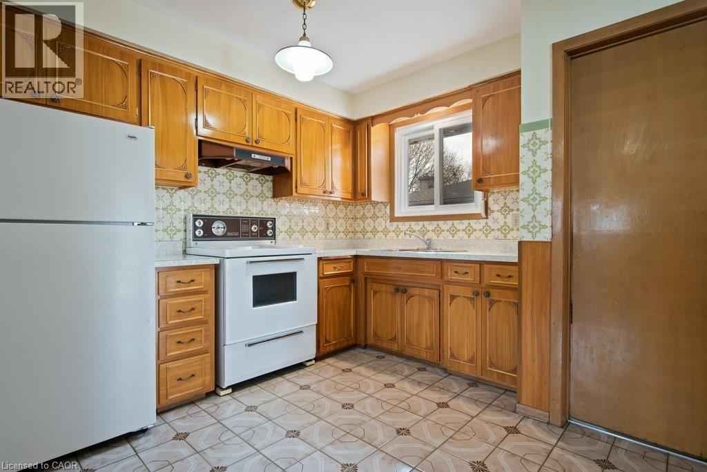 103 QUEENSTON Drive thumbnail 15