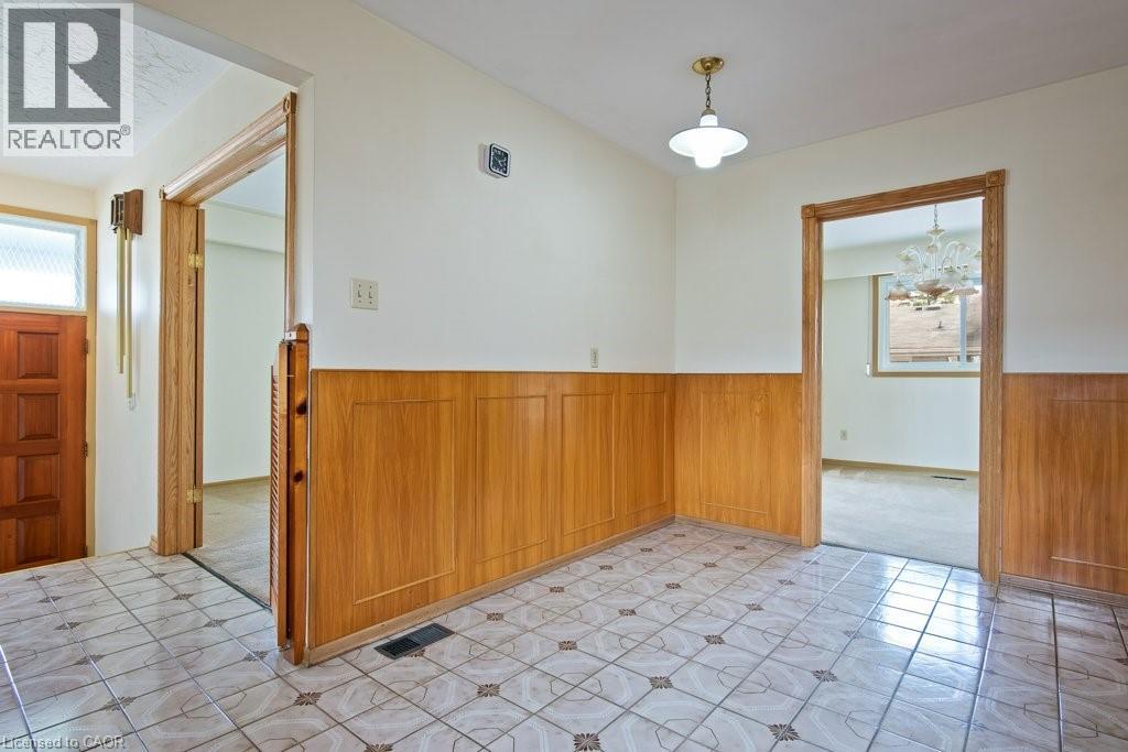 103 QUEENSTON Drive thumbnail 26