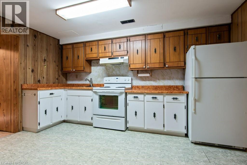 103 QUEENSTON Drive thumbnail 37