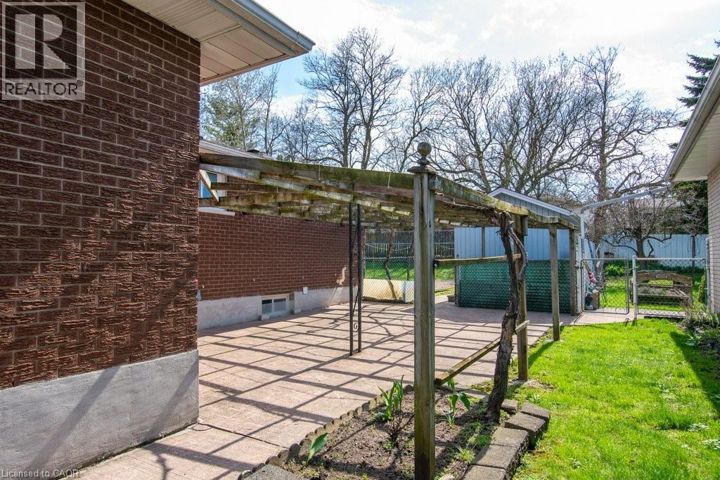 103 QUEENSTON Drive thumbnail 4