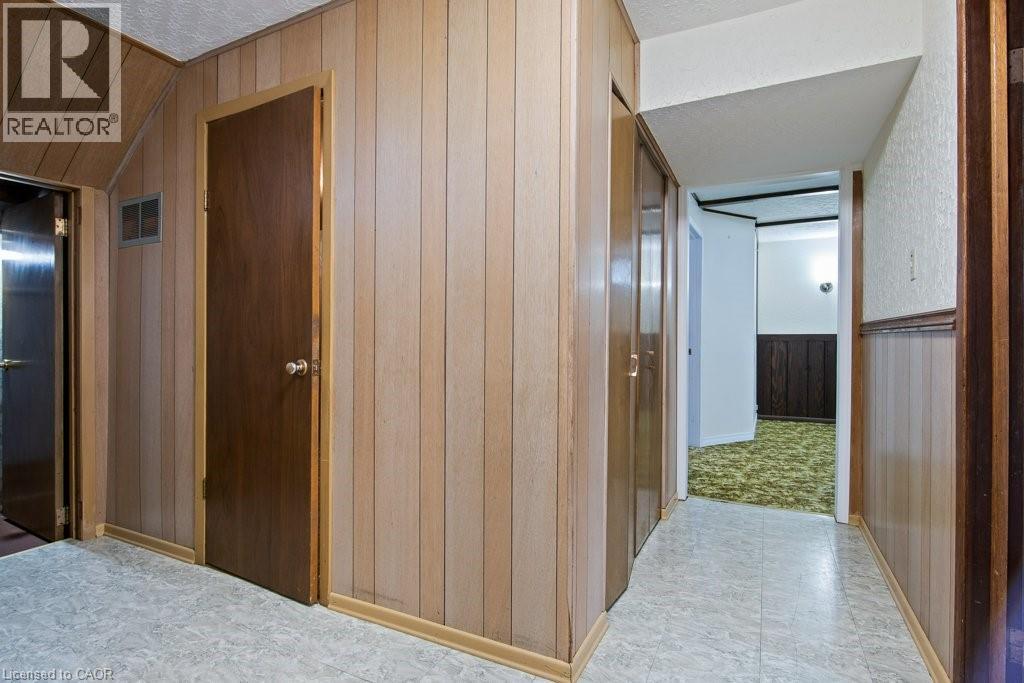 103 QUEENSTON Drive thumbnail 42