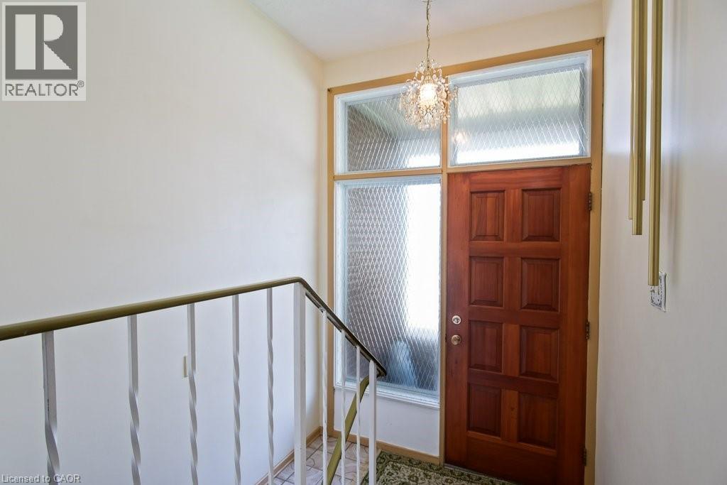 103 QUEENSTON Drive thumbnail 6