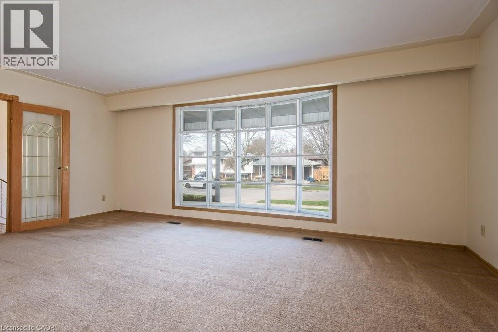 103 QUEENSTON Drive thumbnail 8