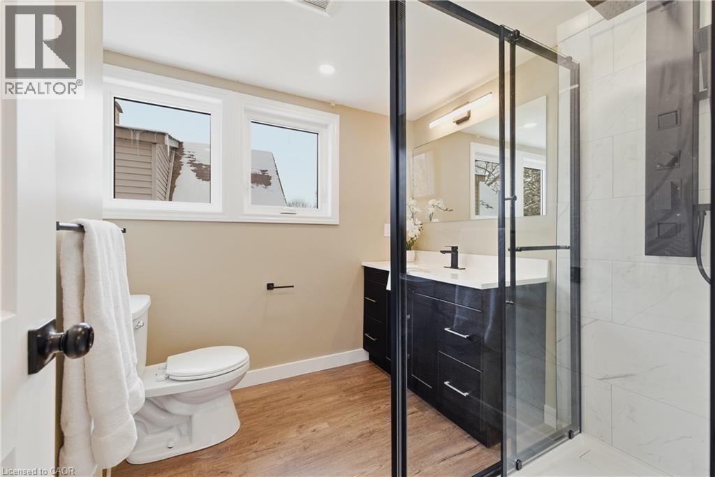 999 VINE Street thumbnail 27