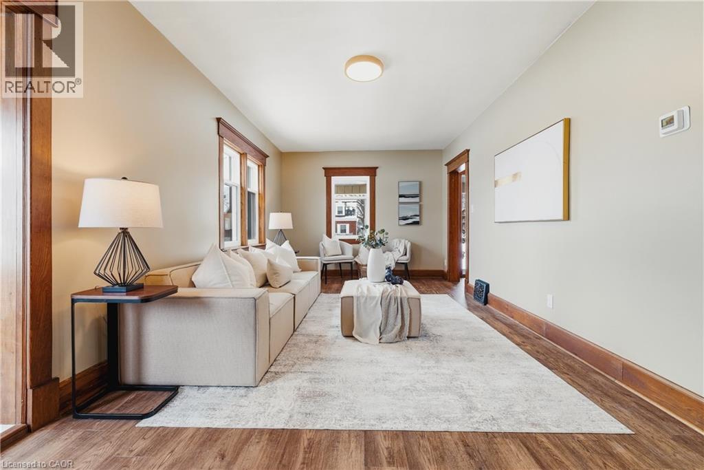 999 VINE Street thumbnail 10