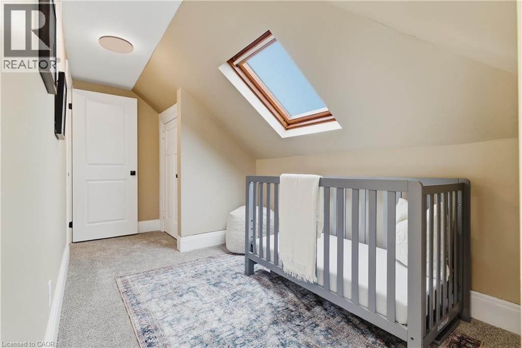 999 VINE Street thumbnail 31