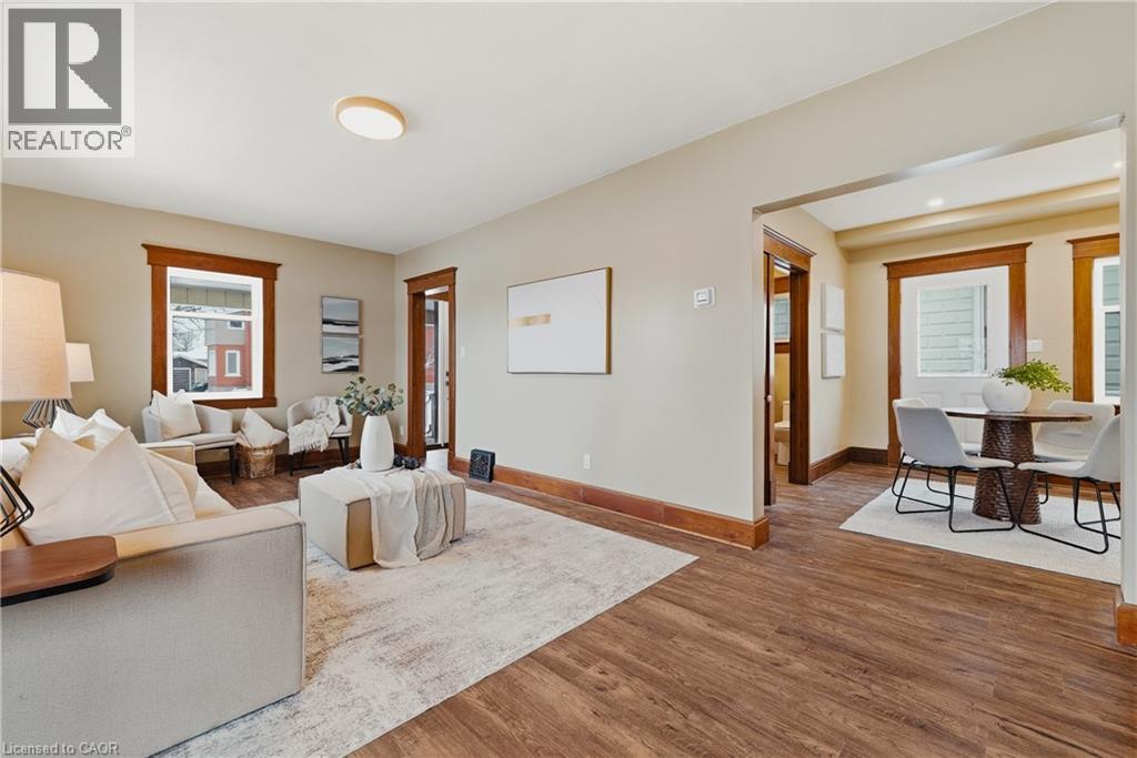 999 VINE Street thumbnail 11