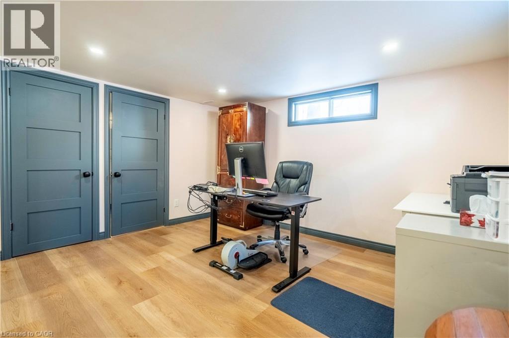 1034 WINTERHALT Avenue thumbnail 30