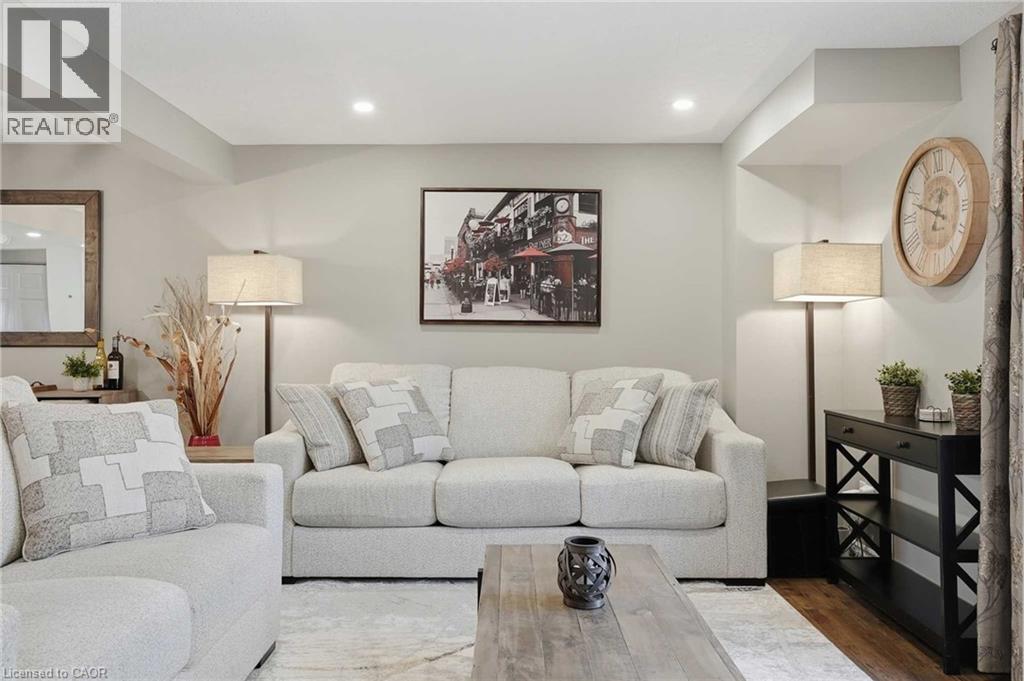 102 IRONSTONE Drive thumbnail 14