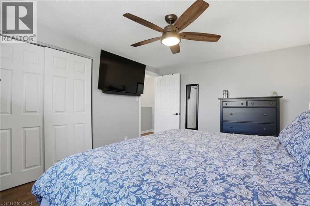 102 IRONSTONE Drive thumbnail 20