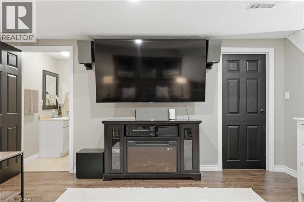 102 IRONSTONE Drive thumbnail 28