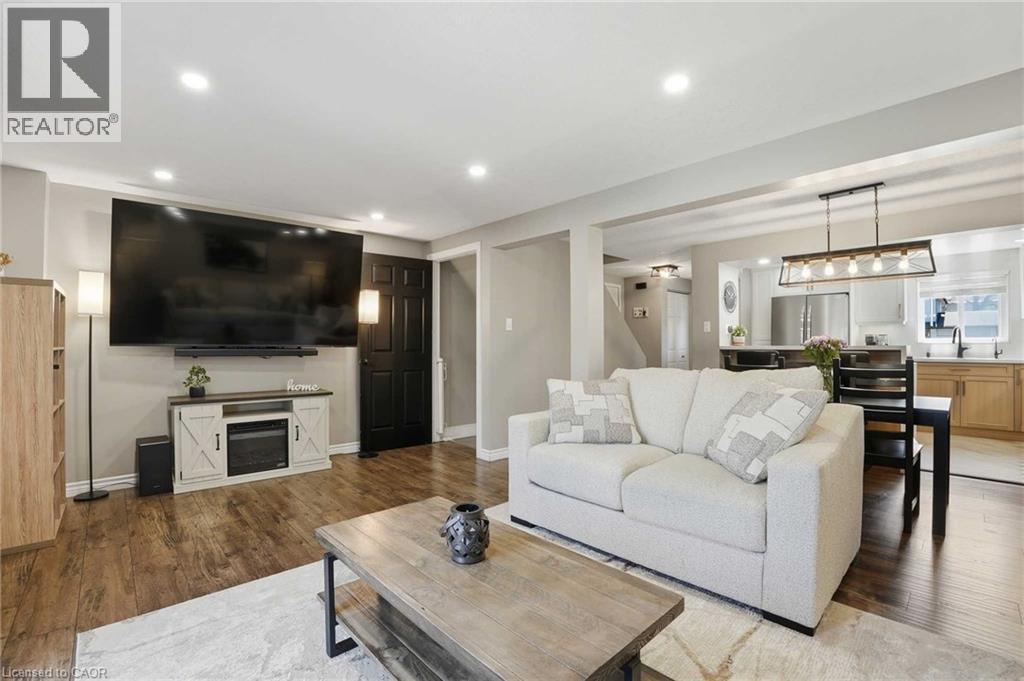 102 IRONSTONE Drive thumbnail 16