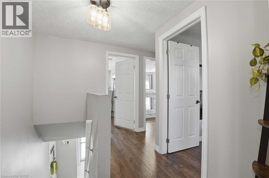 102 IRONSTONE Drive thumbnail 17