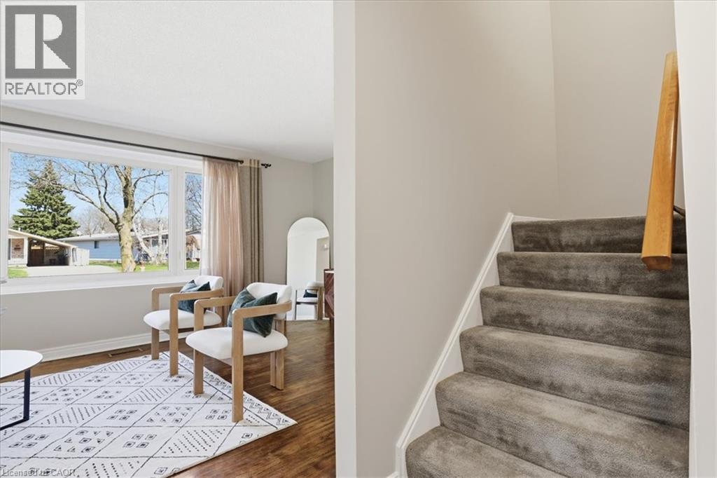 111 SELKIRK Drive thumbnail 8