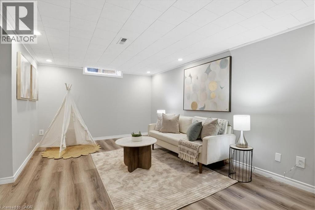 111 SELKIRK Drive thumbnail 25