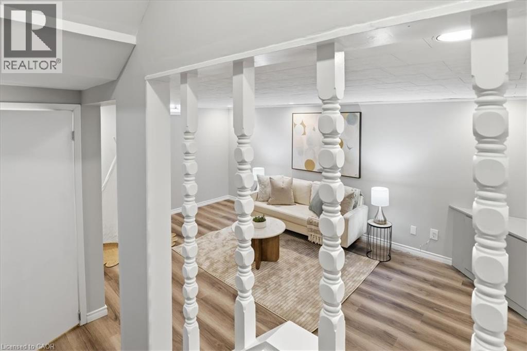 111 SELKIRK Drive thumbnail 21