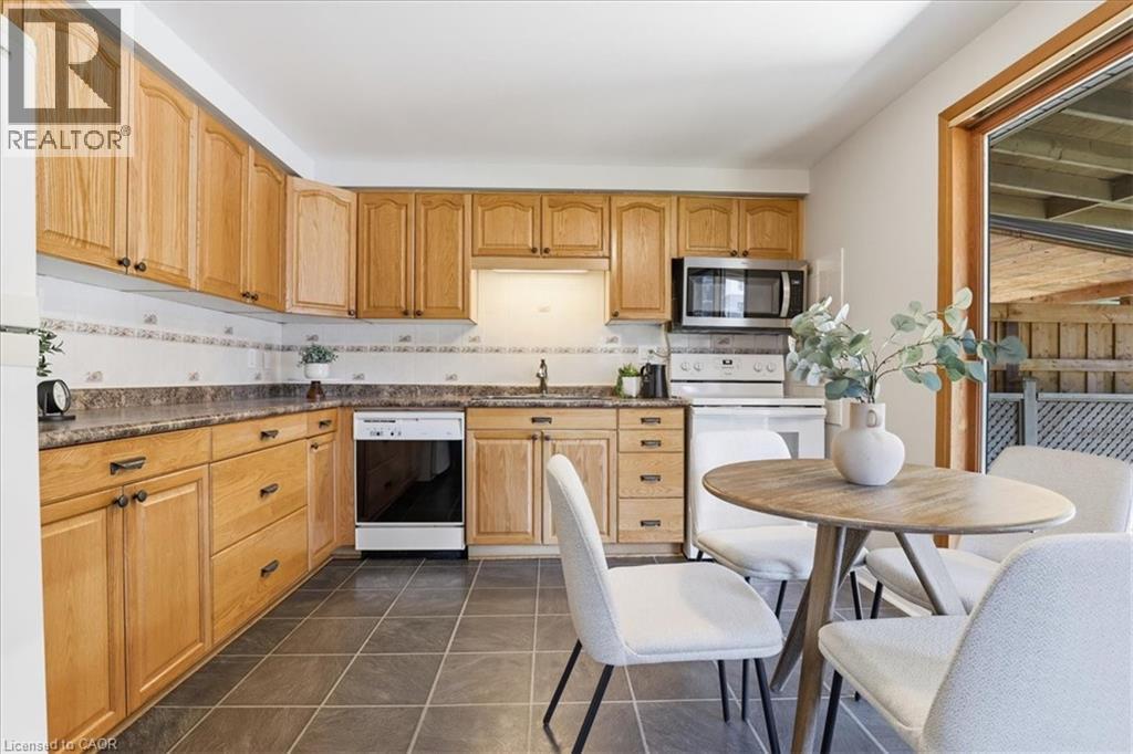 111 SELKIRK Drive thumbnail 10