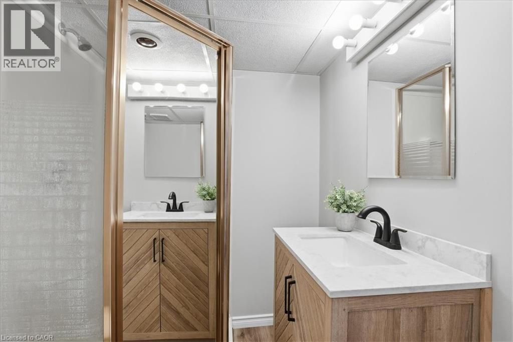 111 SELKIRK Drive thumbnail 26