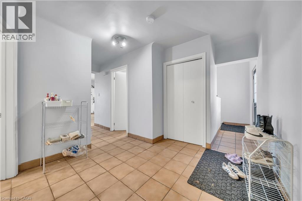 24 COLUMBIA Street W thumbnail 24