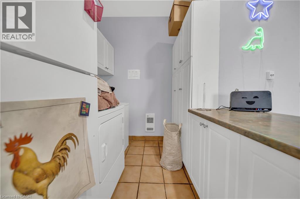 24 COLUMBIA Street W thumbnail 29