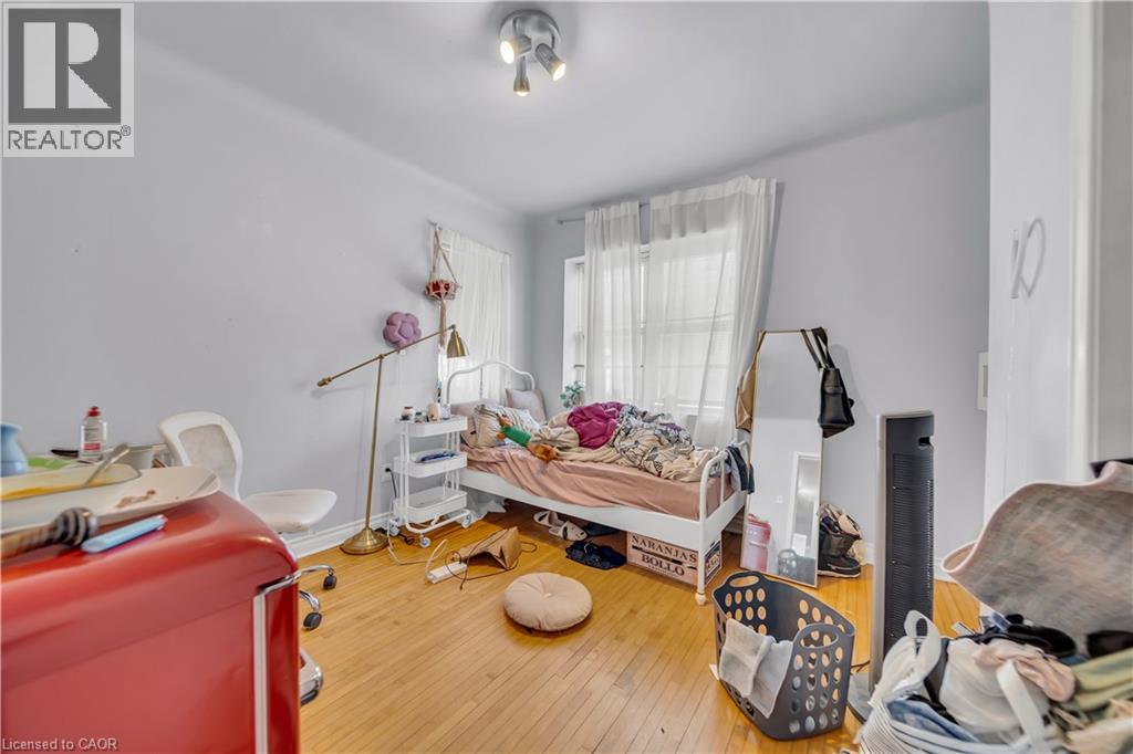 24 COLUMBIA Street W thumbnail 33