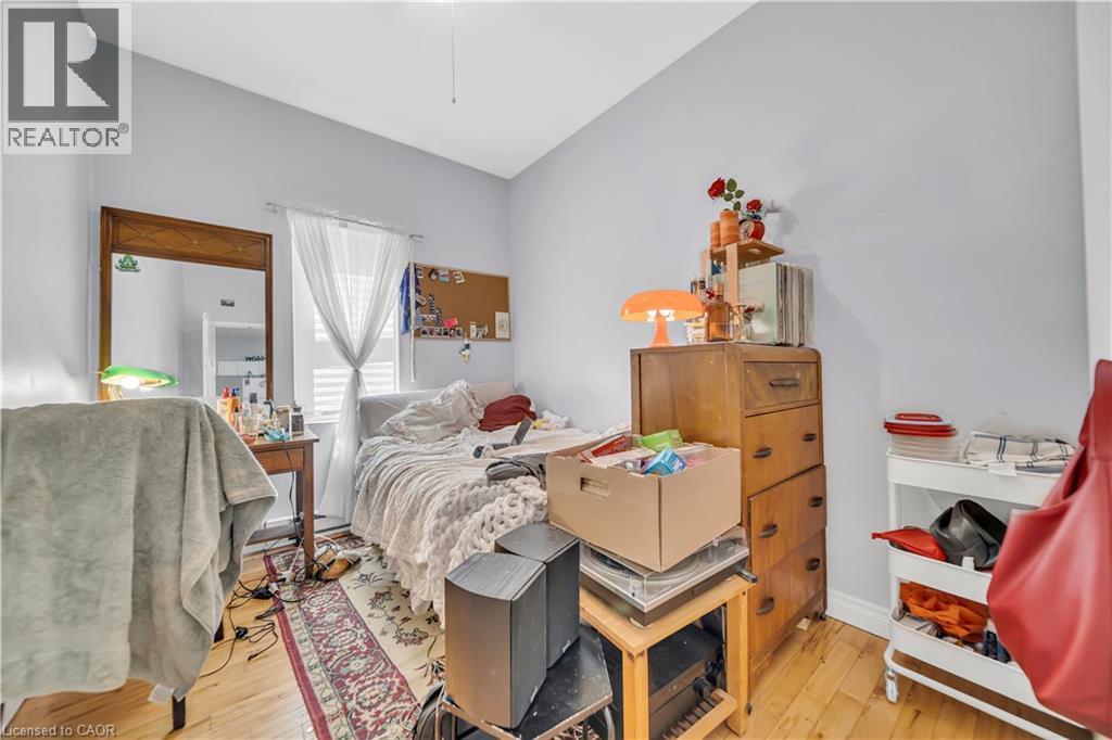 24 COLUMBIA Street W thumbnail 36