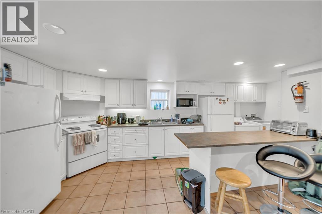 24 COLUMBIA Street W thumbnail 40