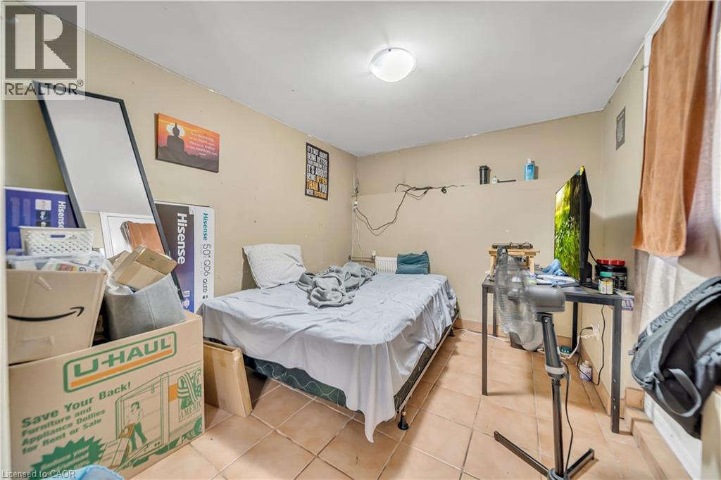 24 COLUMBIA Street W thumbnail 41