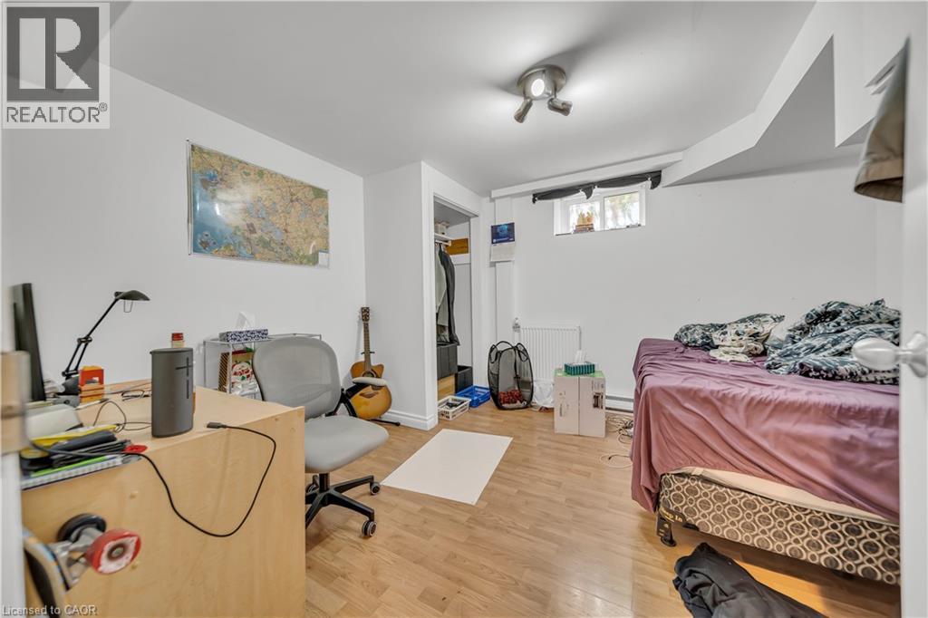 24 COLUMBIA Street W thumbnail 45