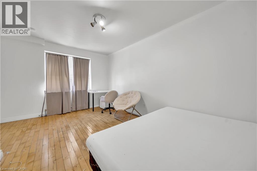 24 COLUMBIA Street W thumbnail 6