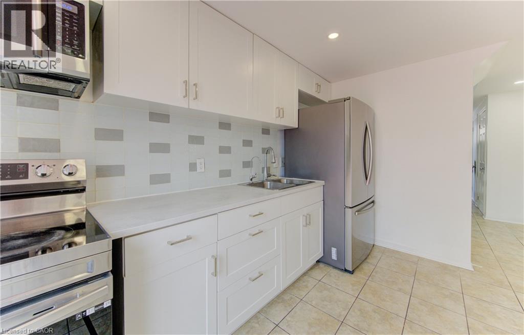 51 CAMROSE Court thumbnail 16