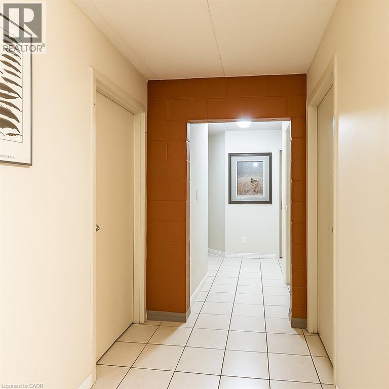 261 LESTER Street Unit# 301 thumbnail 14