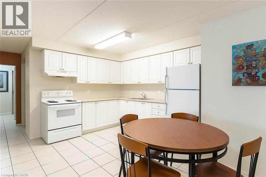 261 LESTER Street Unit# 301 thumbnail 8