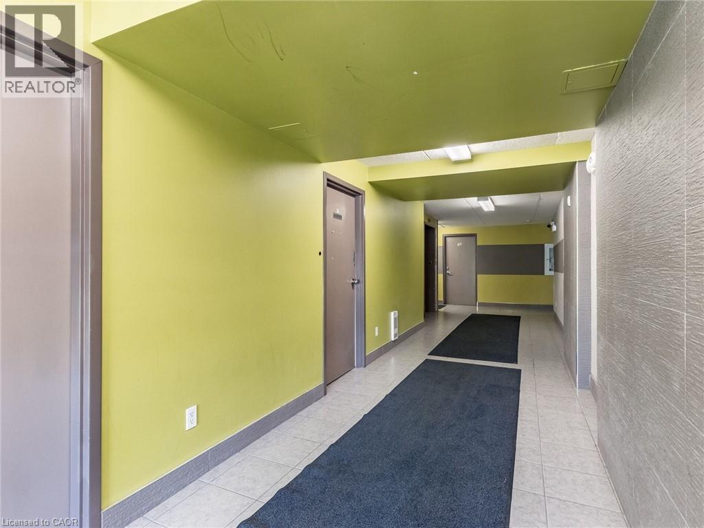 261 LESTER Street Unit# 301 thumbnail 6