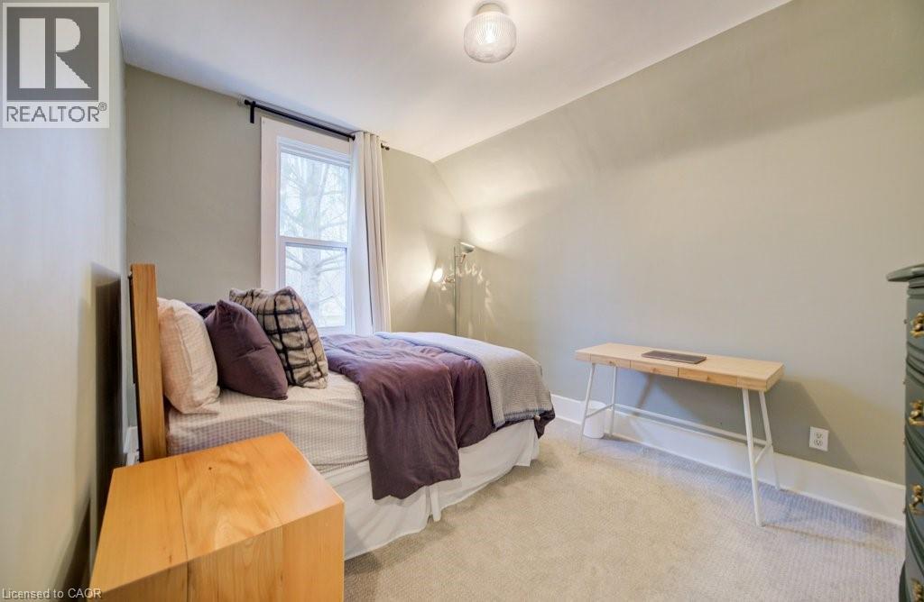 8 SPRING Street E thumbnail 27