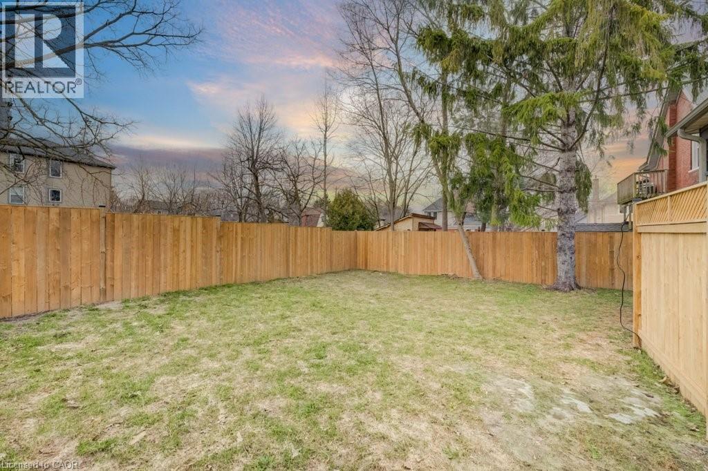 8 SPRING Street E thumbnail 46