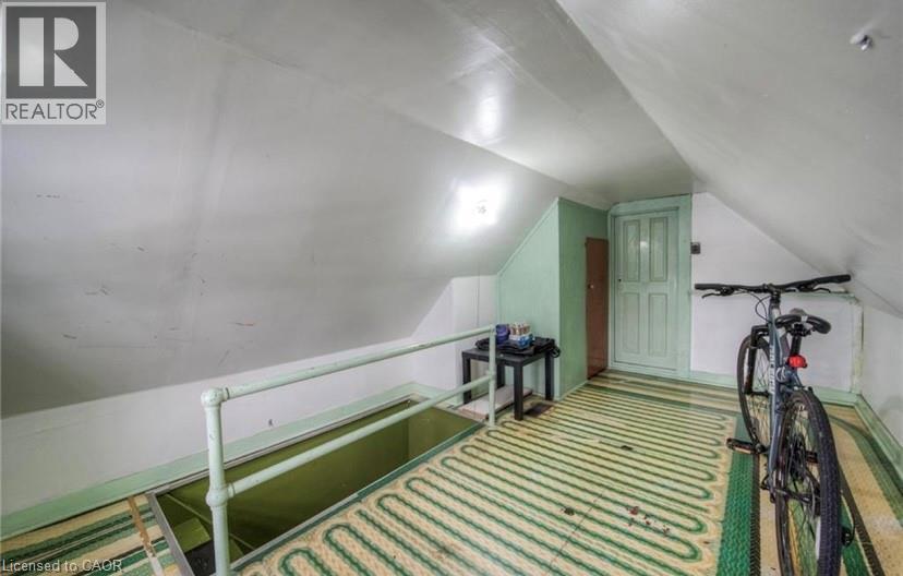 8 SPRING Street E thumbnail 50