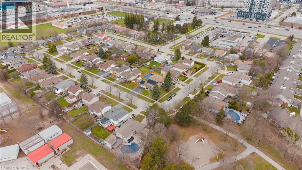 143 ST JEROME Crescent thumbnail 37